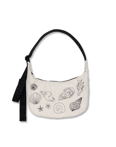 [바쿠백] BAGGU 나일론 크레센트백 미디움 Embroidered Shells