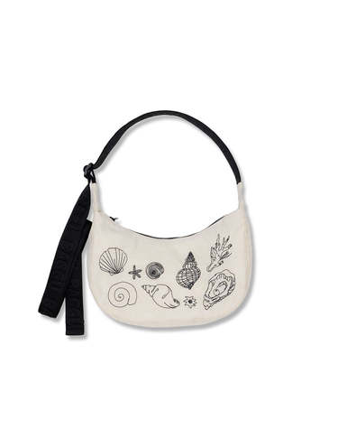 [바쿠백] BAGGU 나일론 크레센트백 스몰 Embroidered Shells