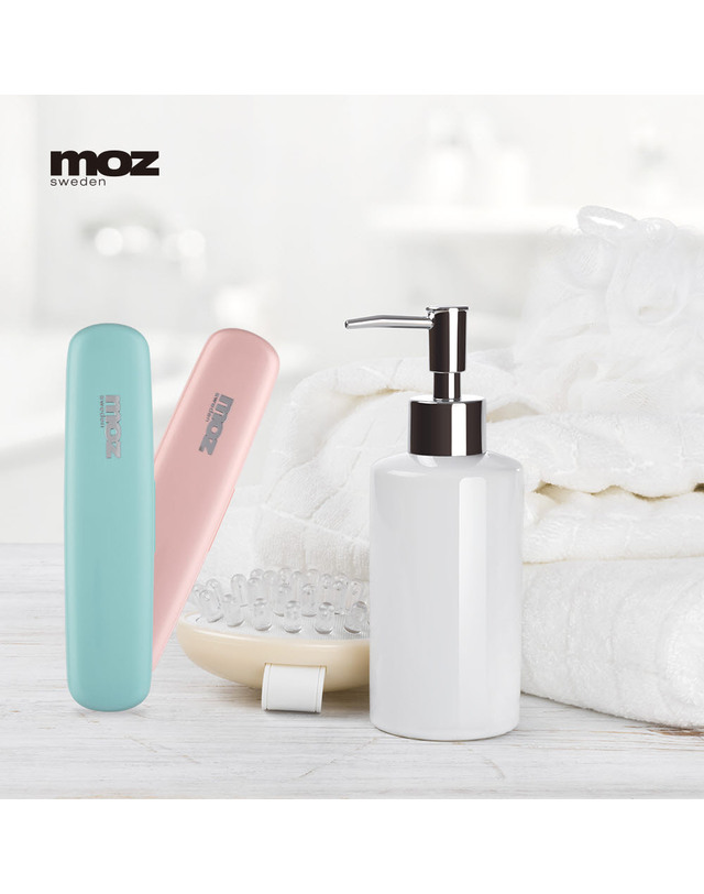 모즈 [모즈스웨덴] 휴대용 칫솔살균기 SK-250 착용컷