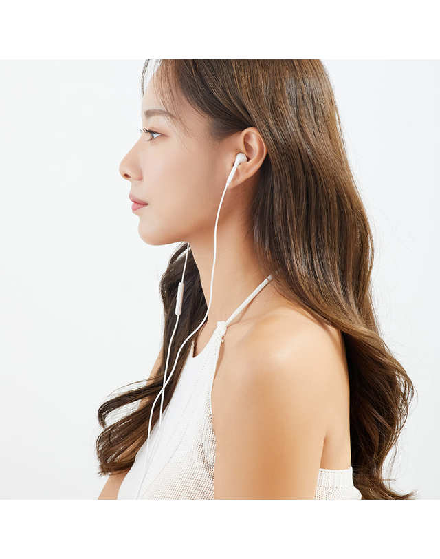 필립스 [Philips] 필립스 유선이어폰 C타입 TAE1018 착용컷