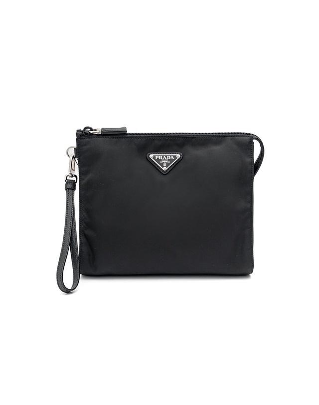 프라다 [PRADA] 프라다 리나일론 및 사피아노 가죽 파우치 2NE789-2DMH-F0002 착용컷