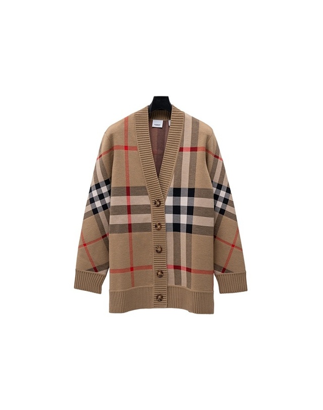 버버리 [BURBERRY] 버버리 체크 울 가디건 8039153 착용컷