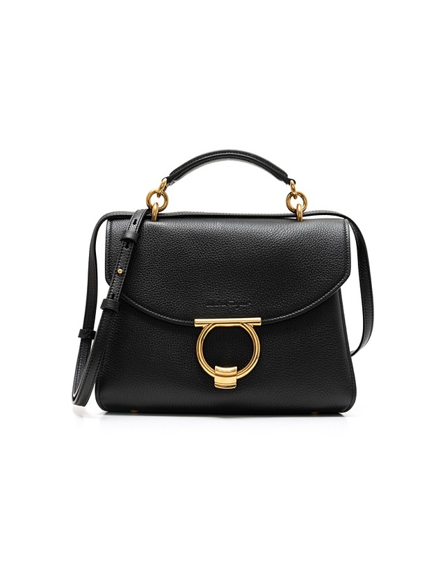 살바토레 페라가모 [FERRAGAMO] 페라가모 MARGOT 간치니 핸드백 21-H493 NERO 720168 착용컷