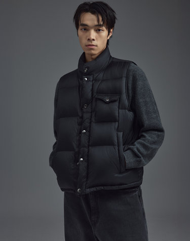 모노크롬 덕 다운 푸퍼 베스트 블랙