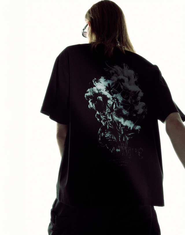 일꼬르소 CRS 「Sorona Cotton」 ARCHIVE 숏 슬리브 티셔츠 블랙 착용컷