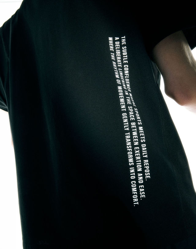 일꼬르소 CRS 「Freeze Cool Cotton」 인시전 숏 슬리브 티셔츠 블랙 착용컷