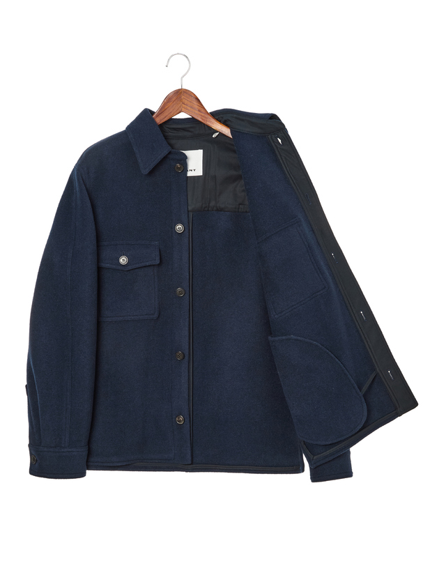 이자벨마랑남성 [ISABEL MARANT MEN] 네이비 단색 울혼방 긴팔자켓 진한 네이비 착용컷