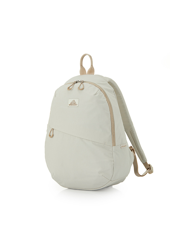 그레고리 그레고리 수지 백팩 S - ASH BEIGE (UD683002) 12L 착용컷