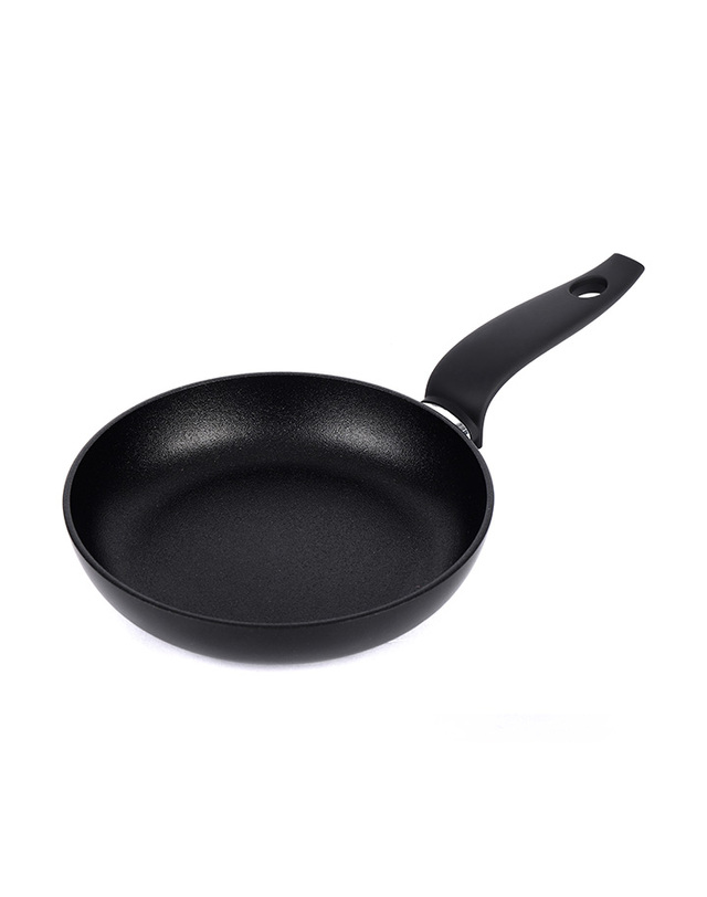 루멘플론 [루멘플론] 엘레타 후라이팬 20cm 착용컷