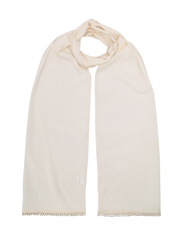 질스튜어트 뉴욕 액세서리 아이보리 테슬 롱 스카프 (Ivory Tassel Long Scarf 착용컷