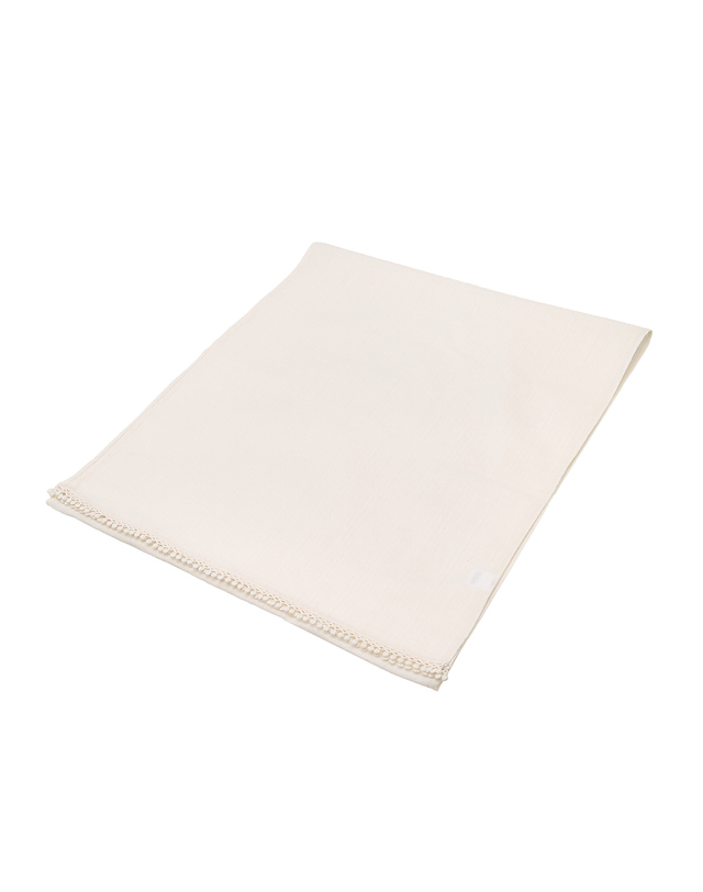 질스튜어트 뉴욕 액세서리 아이보리 테슬 롱 스카프 (Ivory Tassel Long Scarf 착용컷