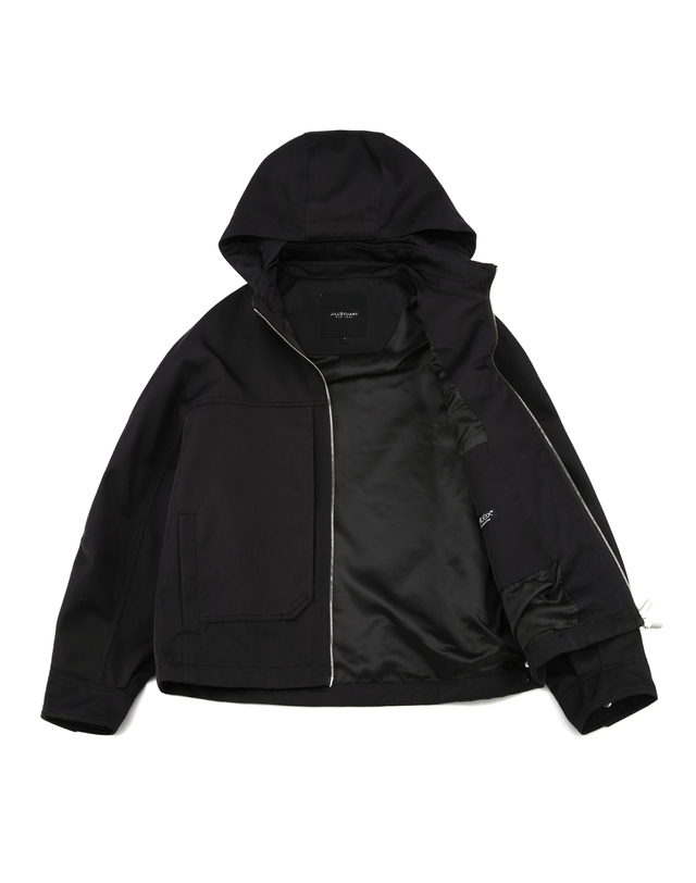 질스튜어트 뉴욕 남성 [THE TWILL] [GIPITEX] 트윌 후드탈착 점퍼 - 블랙 착용컷