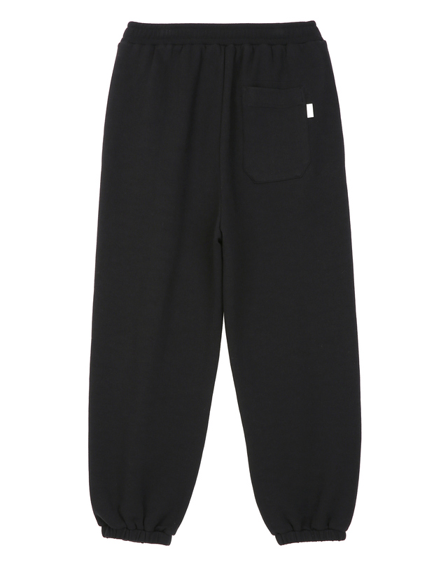 질스튜어트 뉴욕 남성 [NEW YORK SWEAT] UrbanShell 와이드핏 조거팬츠 - 블랙 착용컷