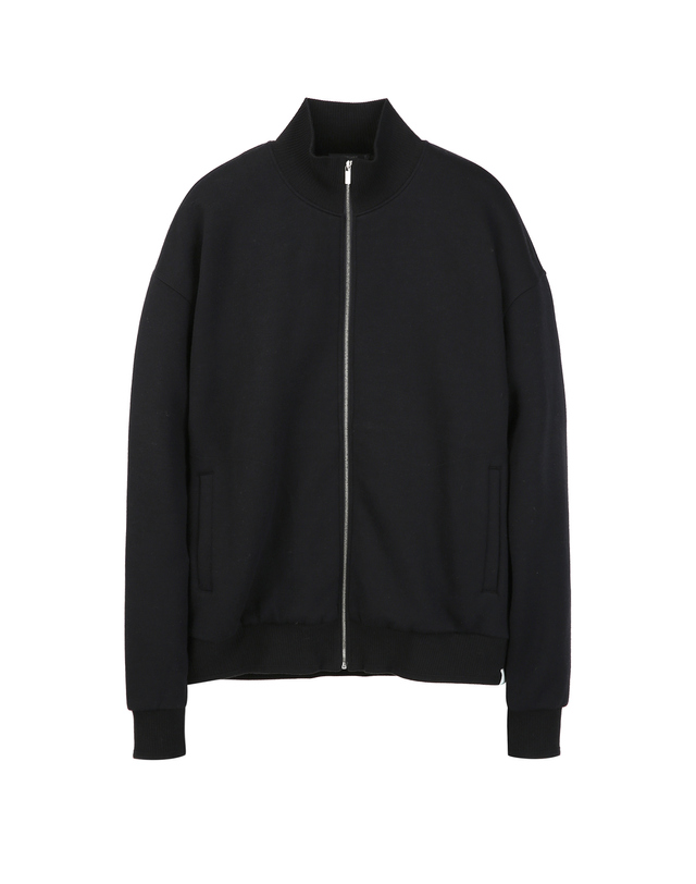 질스튜어트 뉴욕 남성 [NEW YORK SWEAT] UrbanShell 트랙집업 - 블랙 착용컷