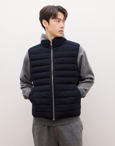 [THE TWILL] 캐시미어 블렌드 경량 다운 베스트 - 다크네이비