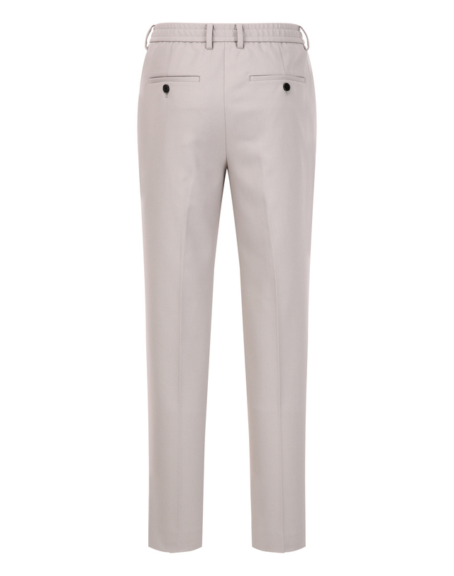 질스튜어트 뉴욕 남성 [TAPERED FIT] 컴포트 투턱 테이퍼드 팬츠 - 라이트그레이 밝은 그레이 착용컷