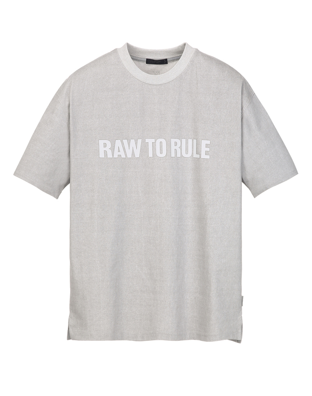 질스튜어트 뉴욕 남성 RAW TO RULE 그래픽 티셔츠 - 라이트그레이 밝은 그레이 착용컷