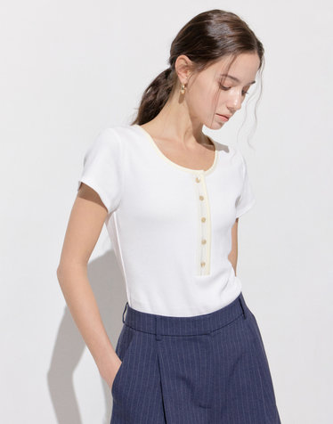 [ONLINE EXCLUSIVE] 화이트 단색 코튼혼방 반팔티셔츠