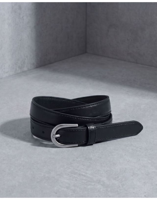질스튜어트 뉴욕 액세서리 20mm 블랙 소가죽 슬림 여성벨트 착용컷