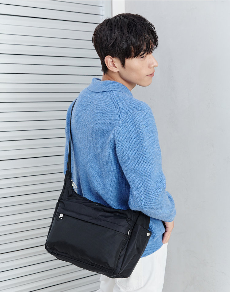 LF [질스튜어트 액세서리 남성] [삭형추천][캐리어결합/RFID 차단][루트] 트래블 경량 나일론 크로스백 (여행가방) JUBA75233BK