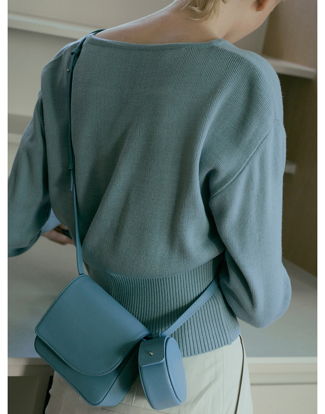 생럭슈 [23SS]Mui Bag Blue 착용컷