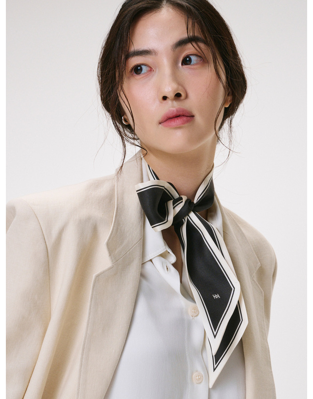 생럭슈 [23FW]피에르 블랙 착용컷