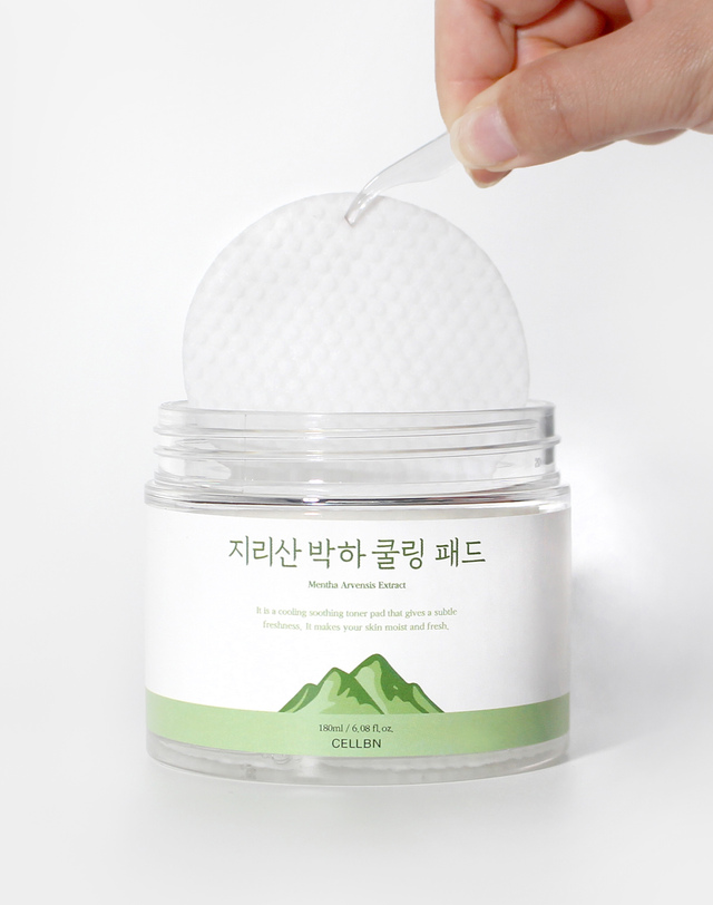 셀비엔 지리산 박하 쿨링패드 180ml(70매) 착용컷