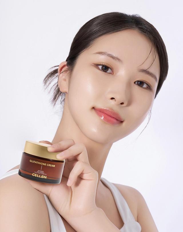 셀비엔 고순도 글루타치온 백옥크림 50g 미백 톤업 착용컷