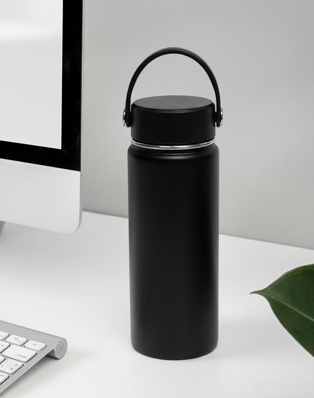 비프로젝트 바른락 탱크 진공 텀블러 540ml (블랙) 착용컷