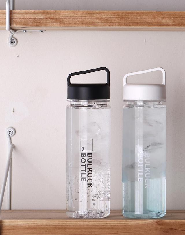 비프로젝트 BULKUCK 트라이탄 행거 보틀 500ml 2종세트 착용컷