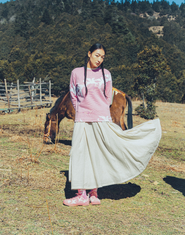킨 [KEEN x 8on8] [재스퍼] 밝은 핑크 여성 스니커즈 착용컷