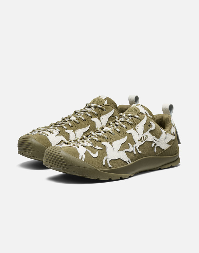킨 [KEEN x 8on8] [재스퍼] 진한 카키 남성 스니커즈 착용컷