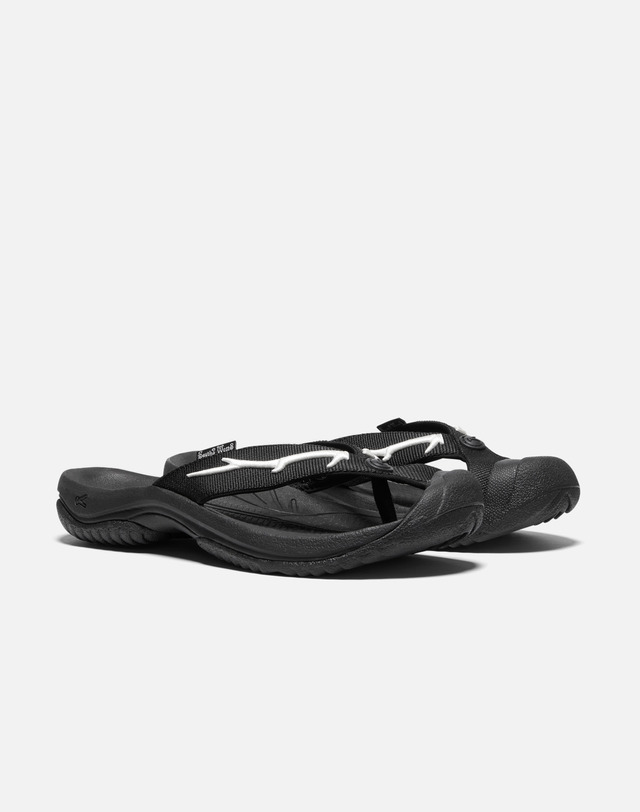 킨 [KEEN x South2West8] [와이메아 H2] 블랙 남성 슬라이드 착용컷