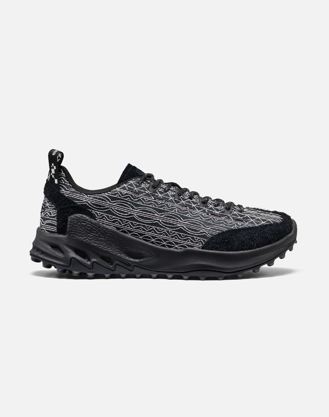 킨 [KEEN x EIGHTEEN EAST] [재스퍼 자이오닉] 블랙 남성 스니커즈 착용컷