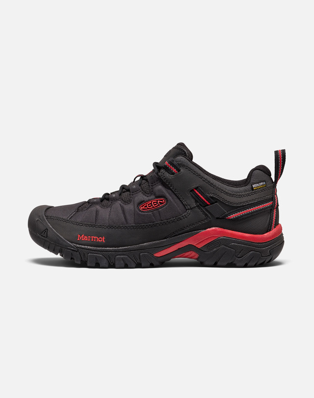 킨 [KEEN X MARMOT] [타기 EXP 워터프루프] 블랙 남성 등산화 착용컷