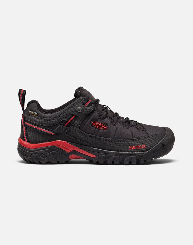 킨 [KEEN X MARMOT] [타기 EXP 워터프루프] 블랙 남성 등산화 착용컷