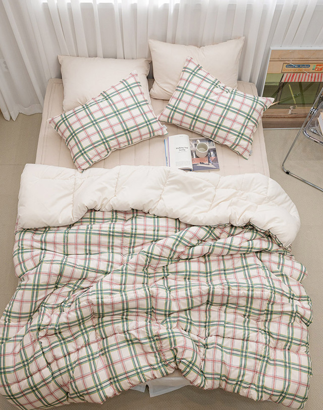 샤이닝홈 [샤이닝홈] 더블리 인디라 체크 마이크로 차렵이불 2size 슈퍼싱글(SS)150x200 퀸(Q)180x210 착용컷
