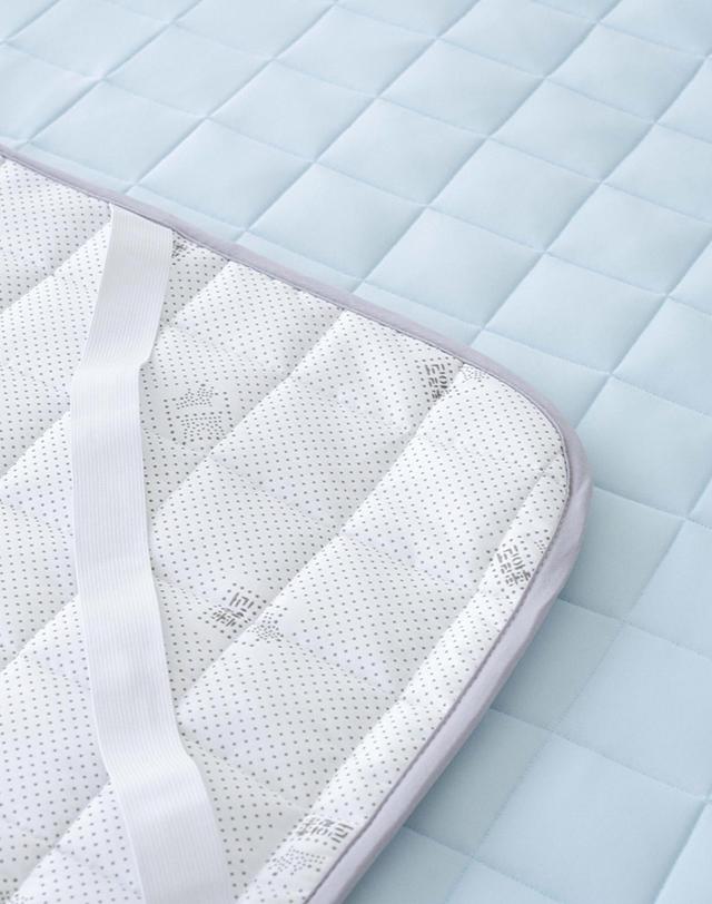 샤이닝홈 [샤이닝홈] 아밍 뉴 아이츄 냉감 밴딩 침대패드 S/Q/K 3size 4컬러 여름 이불패드 착용컷