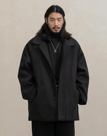 러기드하우스 : 싱글 볼드 발마칸 하프코트 블랙