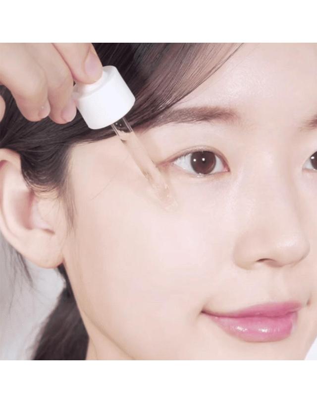맥퀸뉴욕 [1+1] 유자 비타C 화이트닝 멀티 세럼/ 재생관리 잡티 탄력케어 30ml 착용컷