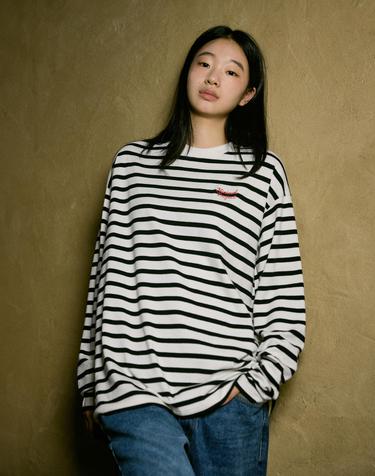드로잉 오버 스트라이프 롱 슬리브 MLT118 / 2color W