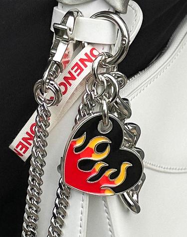 FLAME LOVE KEYRING(RED)_L