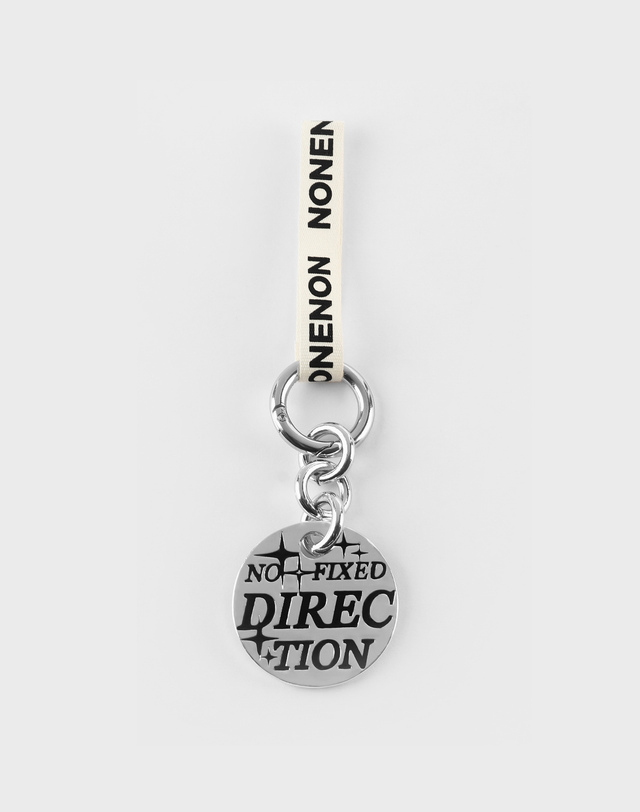 논논 BLACK CIRCLE KEYRING_S 착용컷