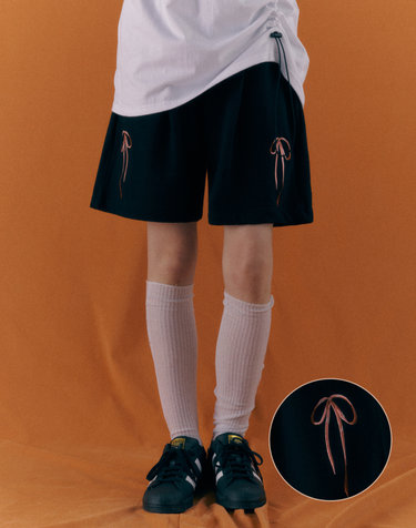 엠블러 남여공용 Ribbon shorts 버뮤다 원턱 스웨트 숏츠 반바지 ASP701-블랙