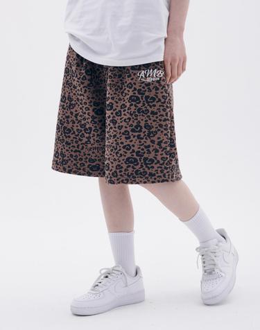 엠블러 남여공용 Heart Bear Leopard Pants 버뮤다 원턱 스웨트 숏츠 반바지 ASP801-브라운