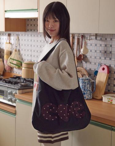 엠블러 reversible dot bag 호보백 AC701-브라운