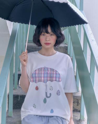 엠블러 남여공용 Rainy Day 아플리케 자수 반팔 티셔츠 AS1325-아이보리