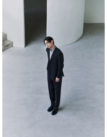 네이비 비즈니스 경량 셋업 팬츠 (One Pleated Tapered Fit)