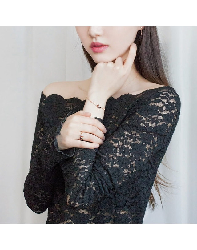 디유아모르 18k 팔찌 블랙스완 브레이슬릿 착용컷