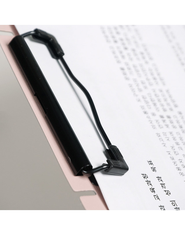 브리스크스타일 파스텔 컬러 A4 스탠딩 클립보드 파일 케이스 착용컷